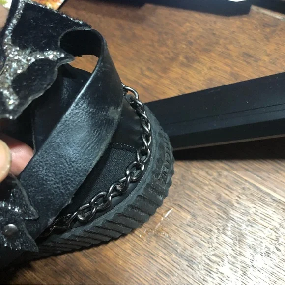 Women’s Black Platform Lace-Up Sneakers - Picture 10 of 13